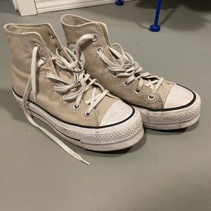 Platform high top grey/taupe coloured converse